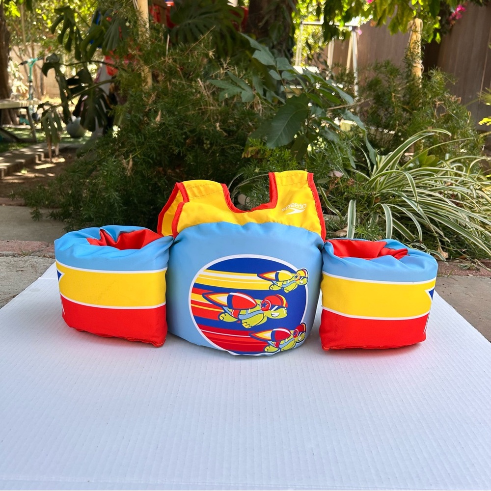 Speedo Blue and Yellow Kids Swim Vest (33-55 lbs)